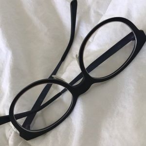 Meet your Posher, The cla